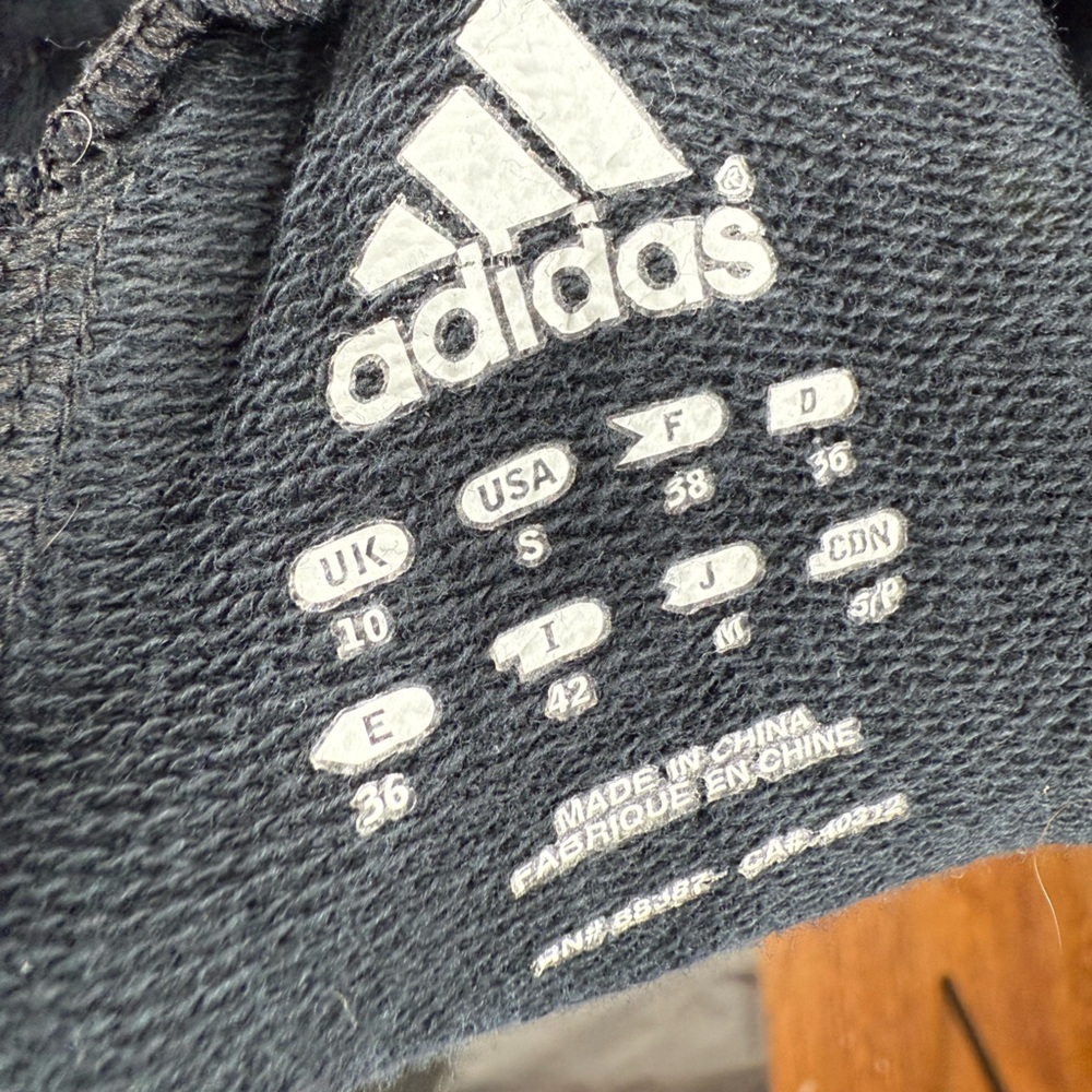 EUC Adidas Youth Cropped Pants - Picture 6 of 6